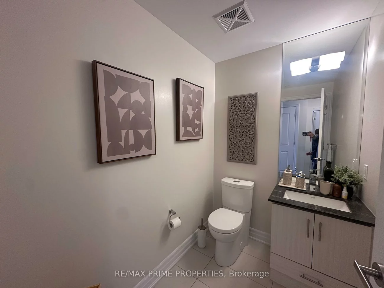 9075, Jane, Concord, Vaughan