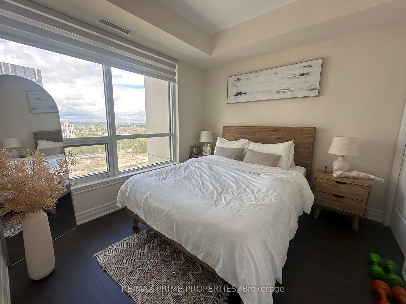 9075, Jane, Concord, Vaughan