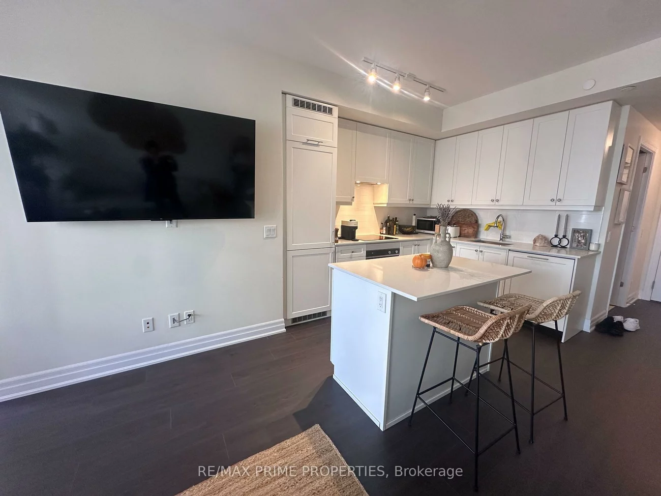 9075, Jane, Concord, Vaughan