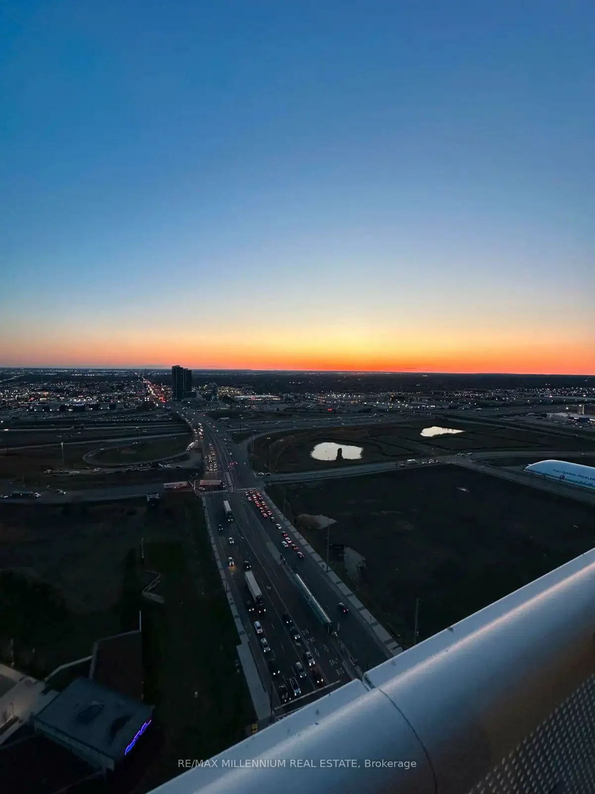 225, Commerce, Vaughan Corporate Centre, Vaughan