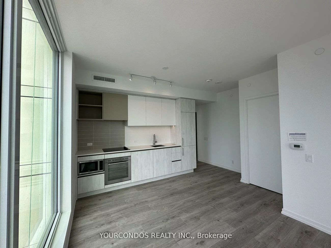7890, Jane, Vaughan Corporate Centre, Vaughan