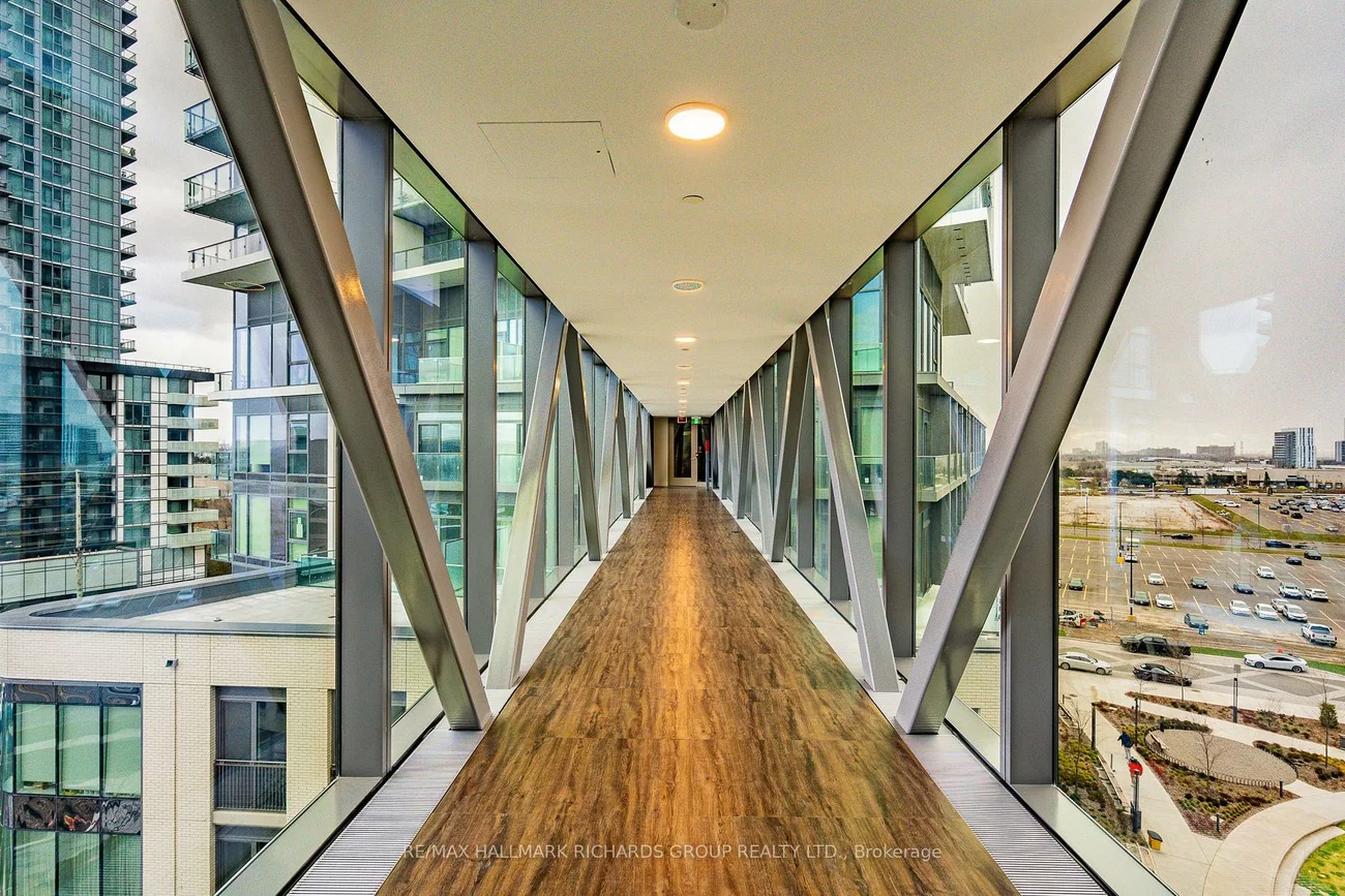 1000, Portage, Vaughan Corporate Centre, Vaughan