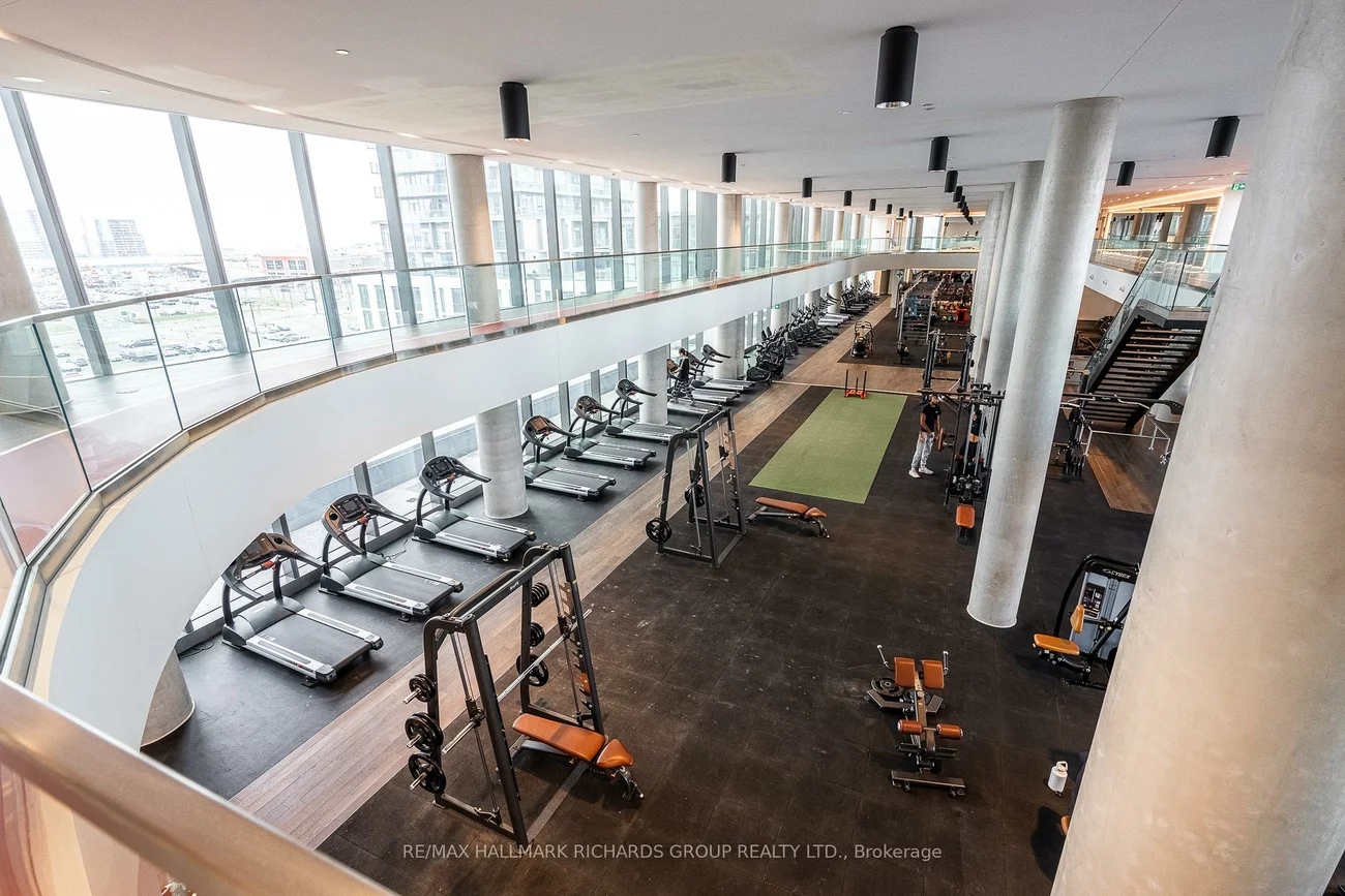 1000, Portage, Vaughan Corporate Centre, Vaughan
