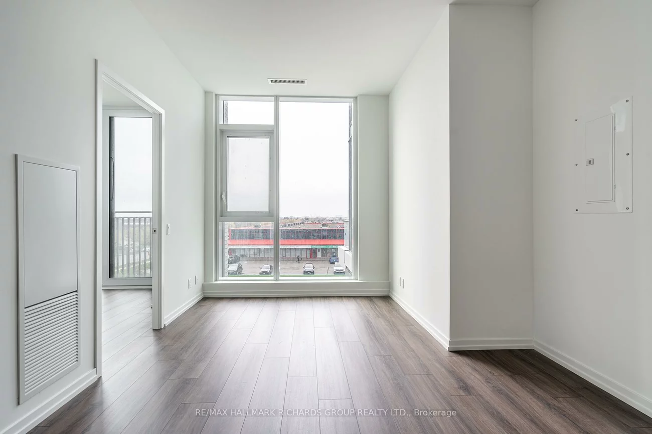 1000, Portage, Vaughan Corporate Centre, Vaughan