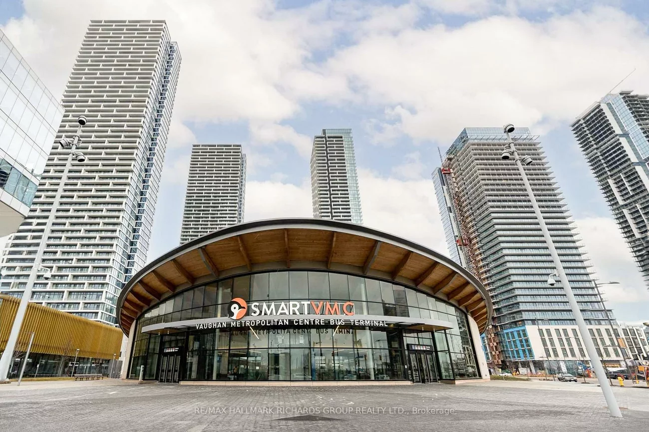 1000, Portage, Vaughan Corporate Centre, Vaughan