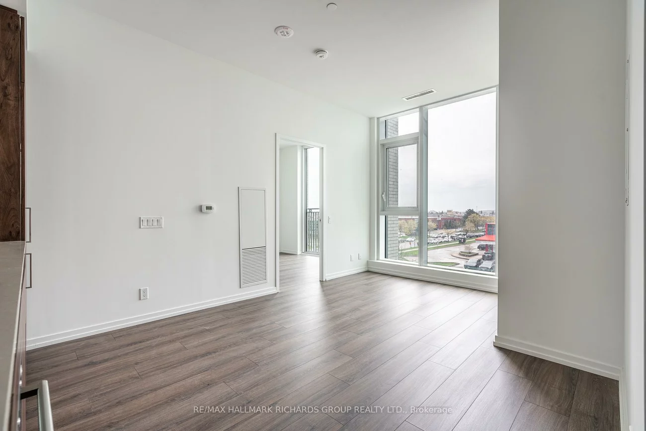 1000, Portage, Vaughan Corporate Centre, Vaughan