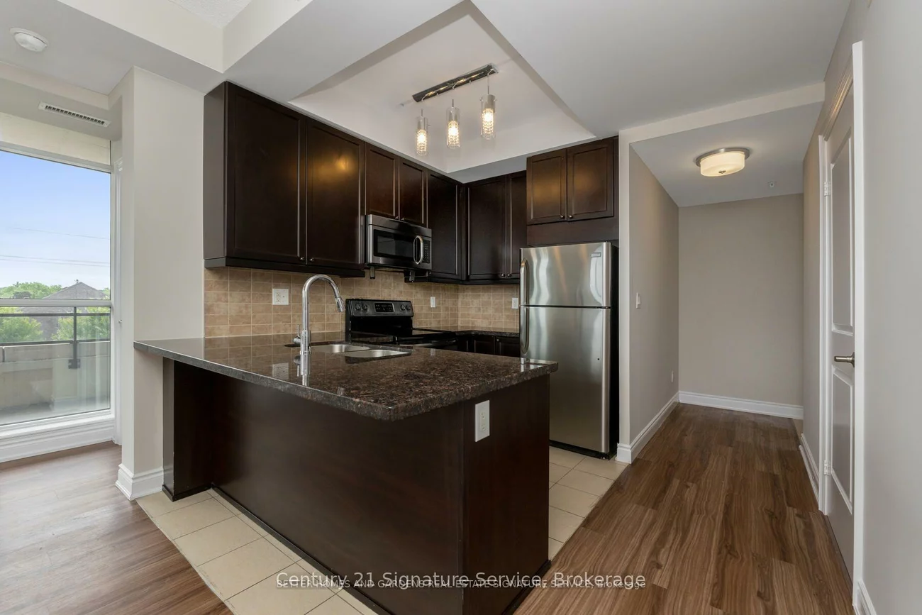 2396, Major Mackenzie, Maple, Vaughan