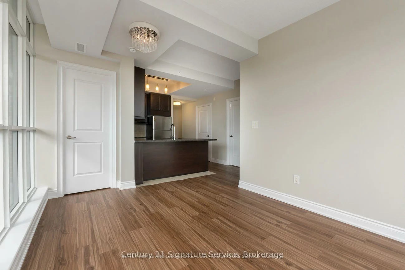 2396, Major Mackenzie, Maple, Vaughan