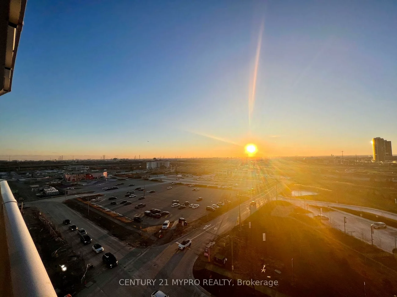 195, Commerce, Vaughan Corporate Centre, Vaughan