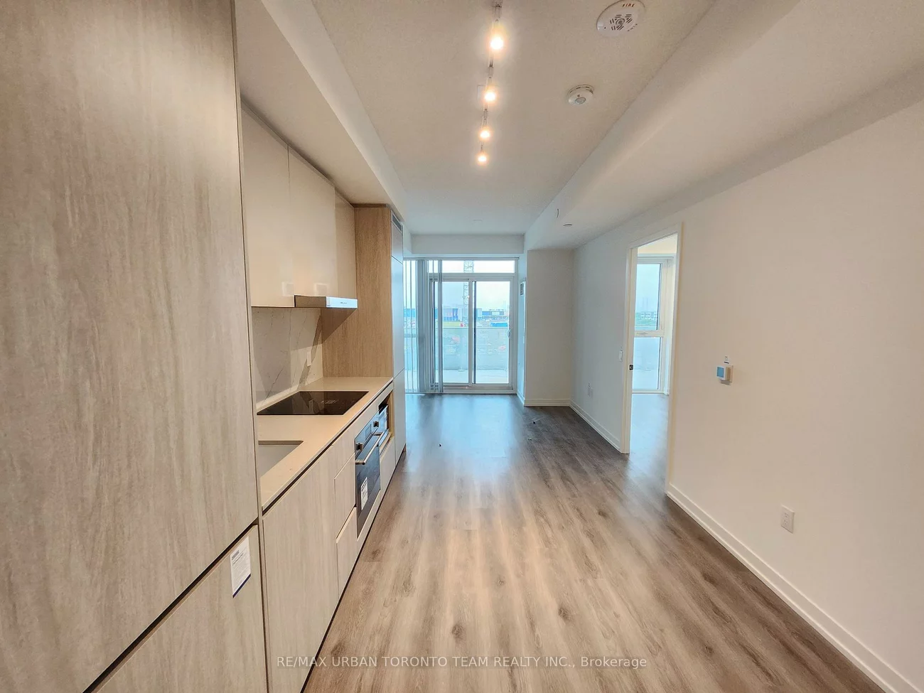 28, Interchange, Vaughan Corporate Centre, Vaughan
