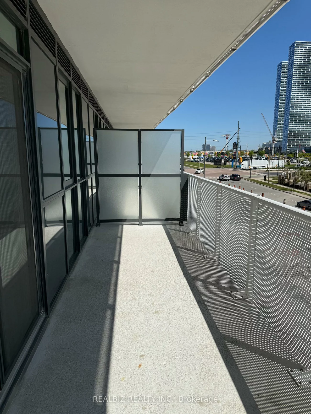 28, Interchange, Vaughan Corporate Centre, Vaughan