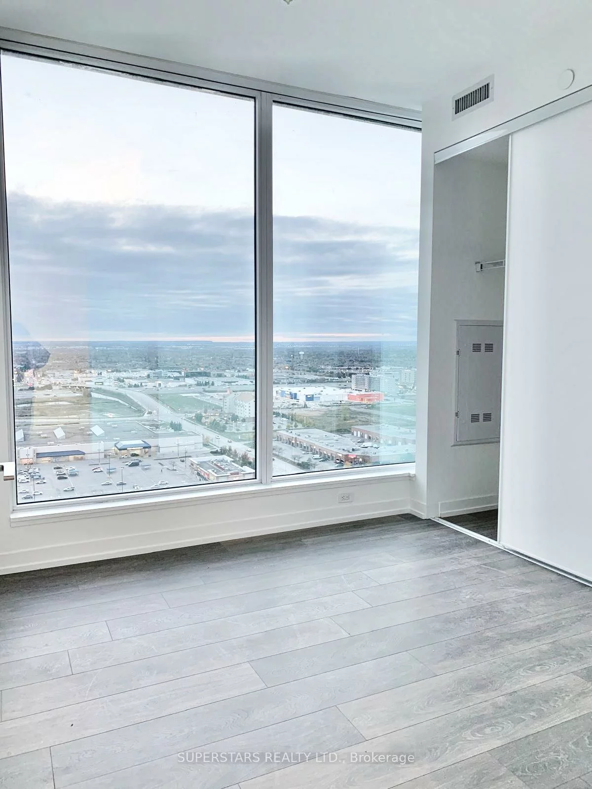 5, Buttermill, Vaughan Corporate Centre, Vaughan