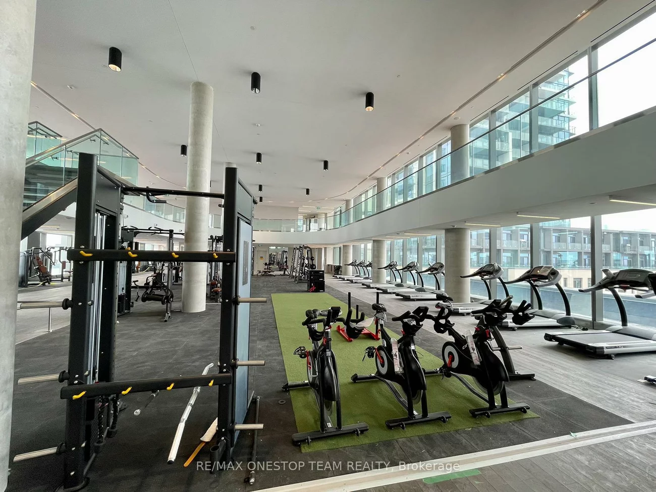 1000, Portage, Vaughan Corporate Centre, Vaughan