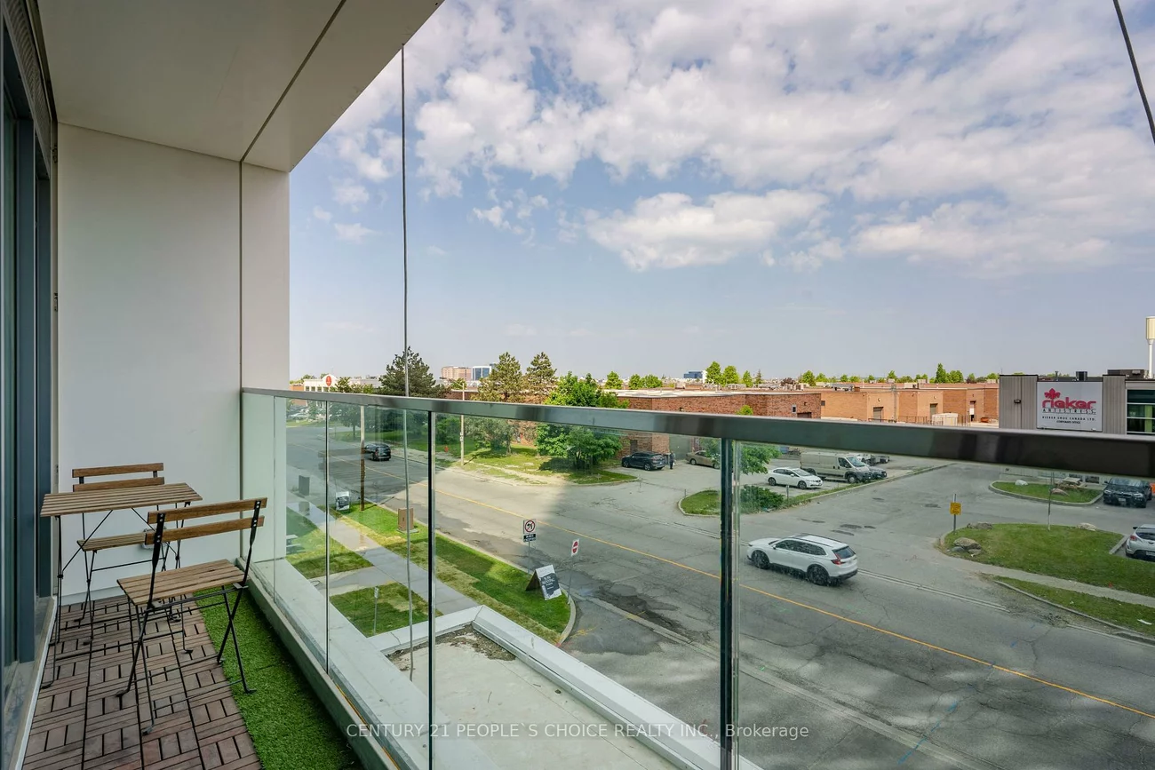 950, Portage, Vaughan Corporate Centre, Vaughan