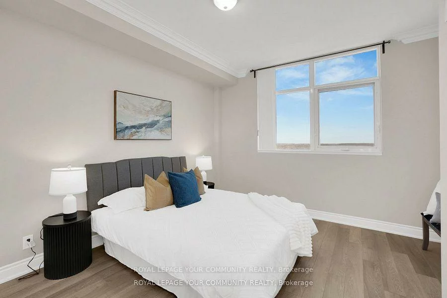 9225, Jane, Maple, Vaughan
