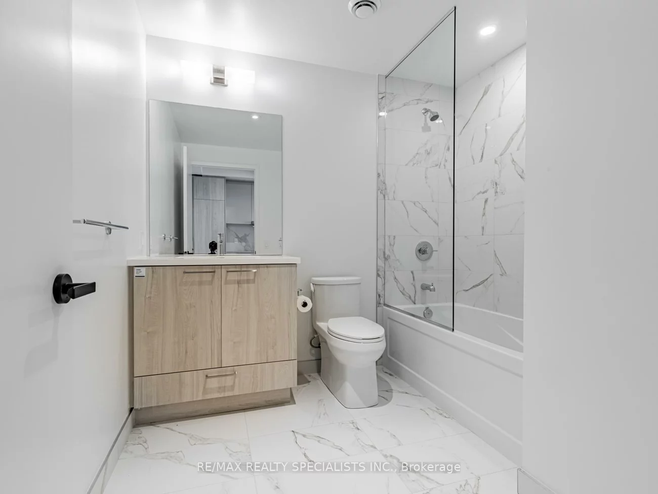 225, Commerce, Vaughan Corporate Centre, Vaughan