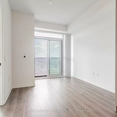 225, Commerce, Vaughan Corporate Centre, Vaughan