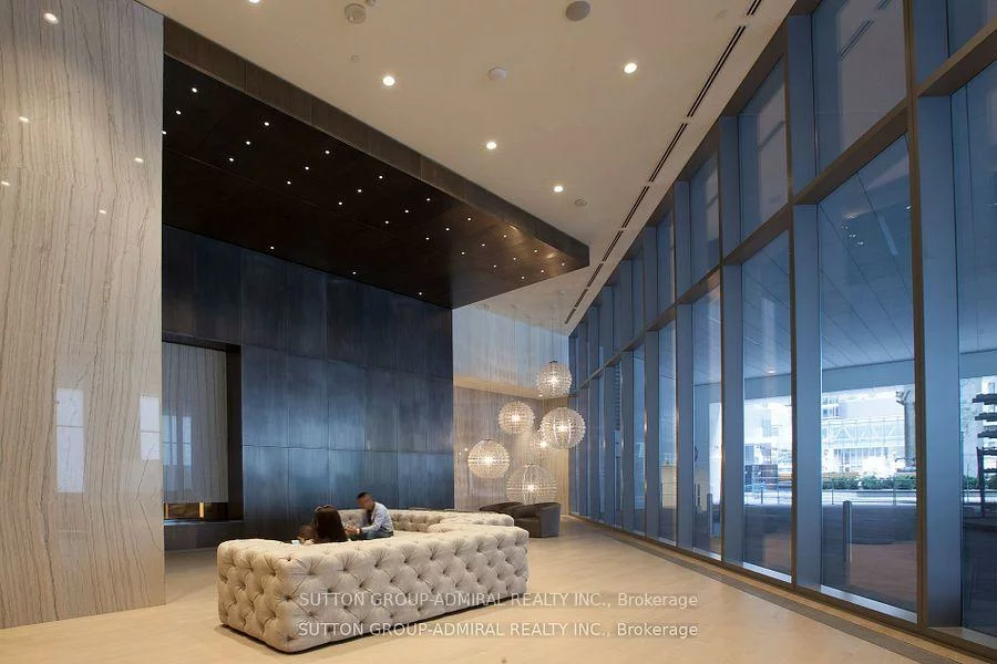 195, Commerce, Vaughan Corporate Centre, Vaughan