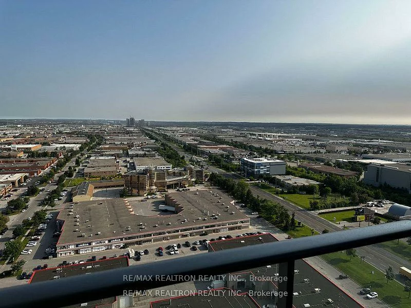 1000, Portage, Vaughan Corporate Centre, Vaughan
