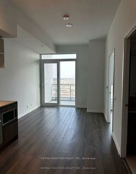 1000, Portage, Vaughan Corporate Centre, Vaughan