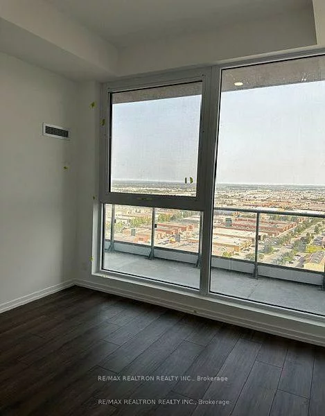 1000, Portage, Vaughan Corporate Centre, Vaughan