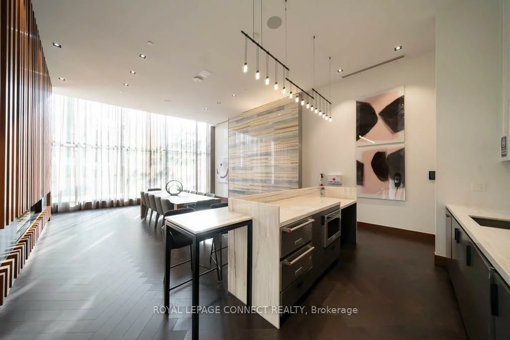 7895, Jane, Concord, Vaughan