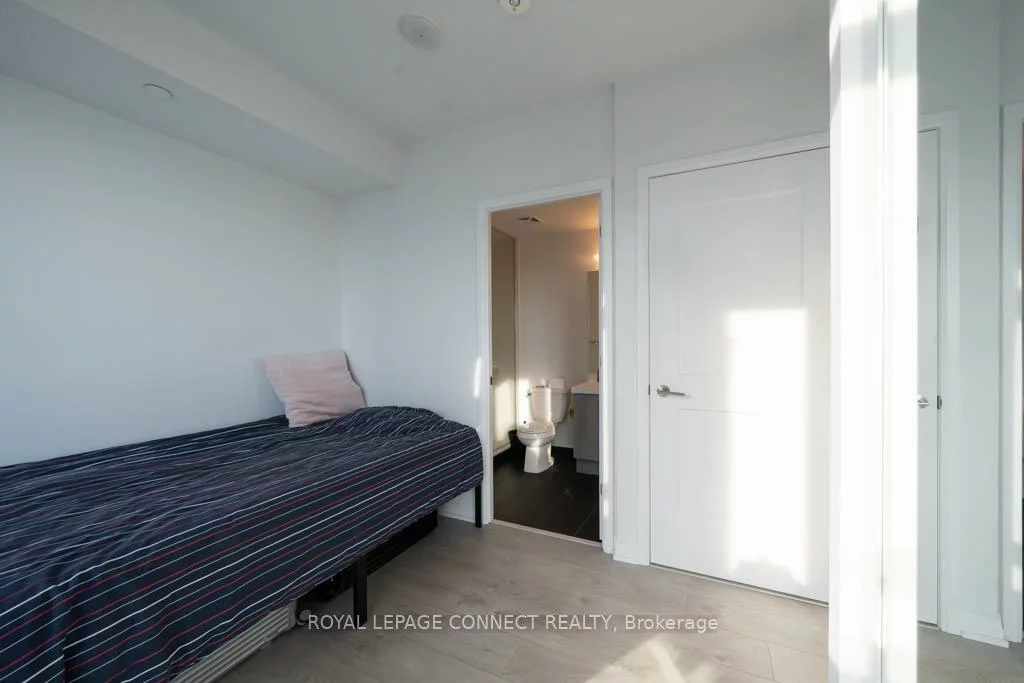 7895, Jane, Concord, Vaughan