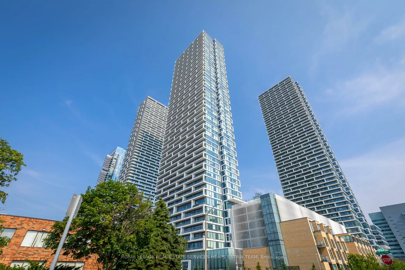 898, Portage, Vaughan Corporate Centre, Vaughan