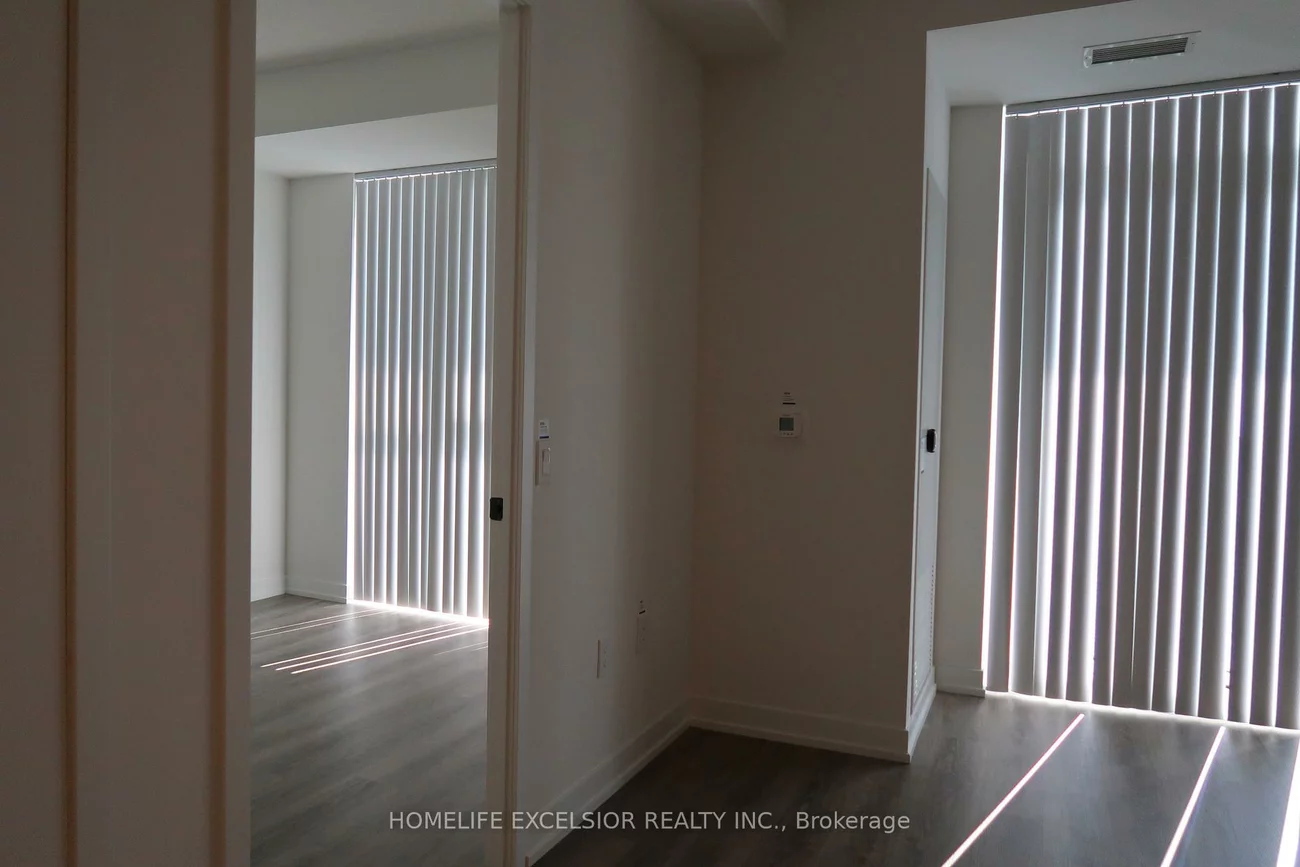 195, Commerce, Vaughan Corporate Centre, Vaughan