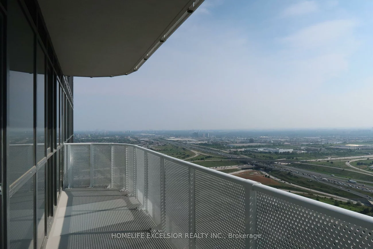 195, Commerce, Vaughan Corporate Centre, Vaughan