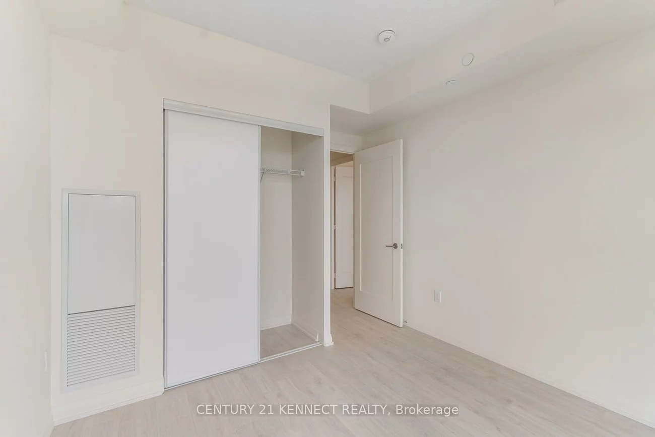 8960, Jane, Concord, Vaughan
