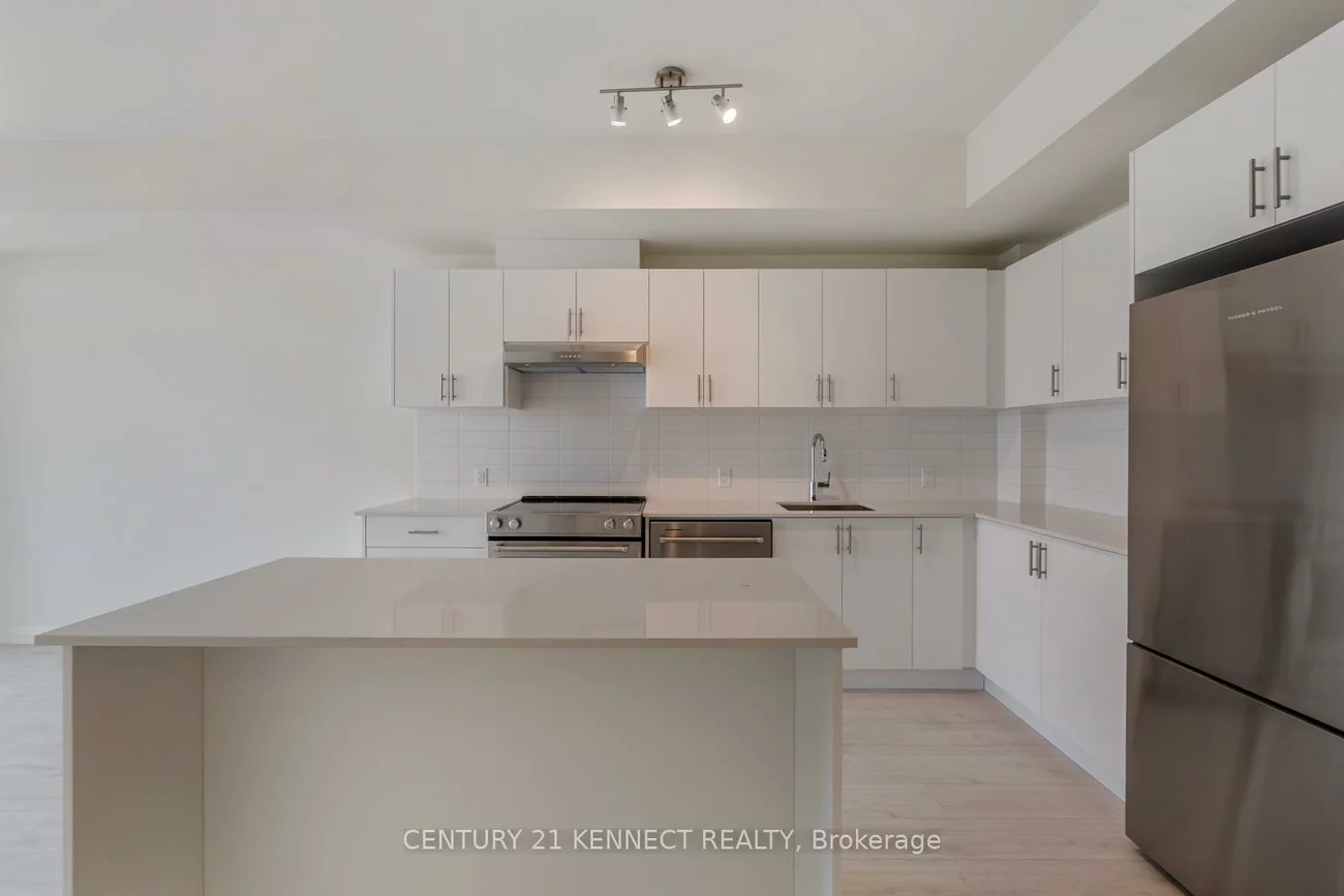 8960, Jane, Concord, Vaughan