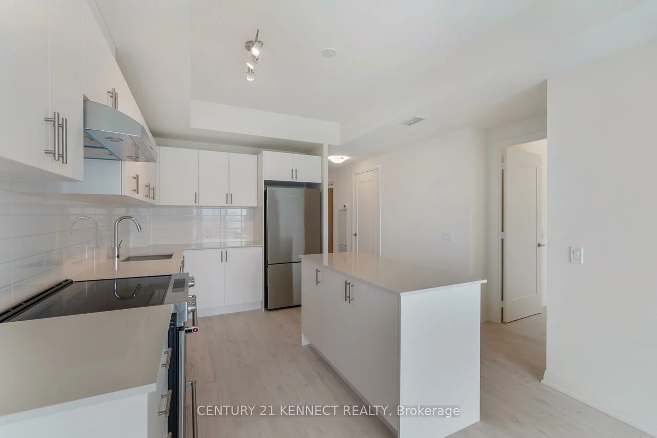 8960, Jane, Concord, Vaughan