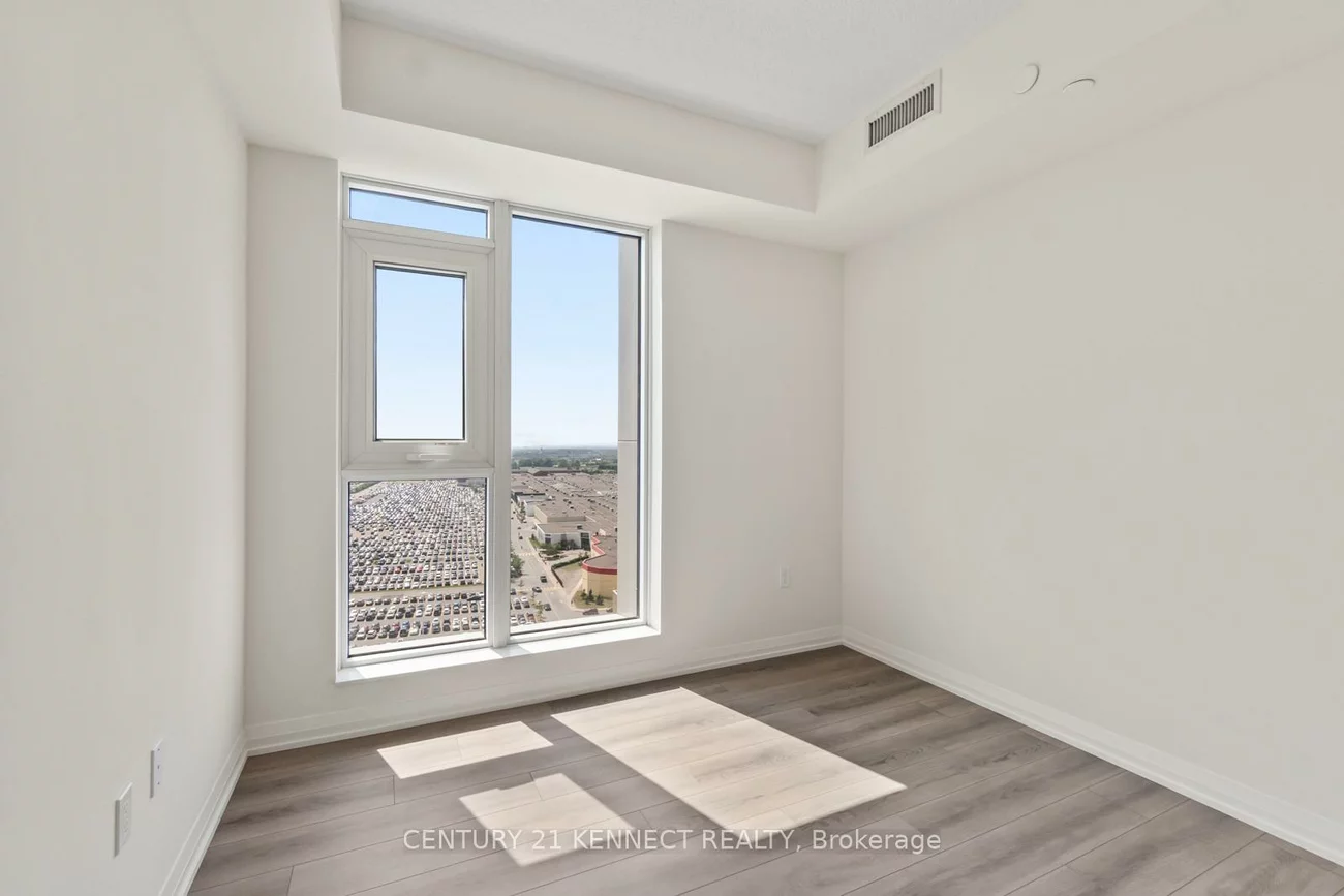 8960, Jane, Concord, Vaughan