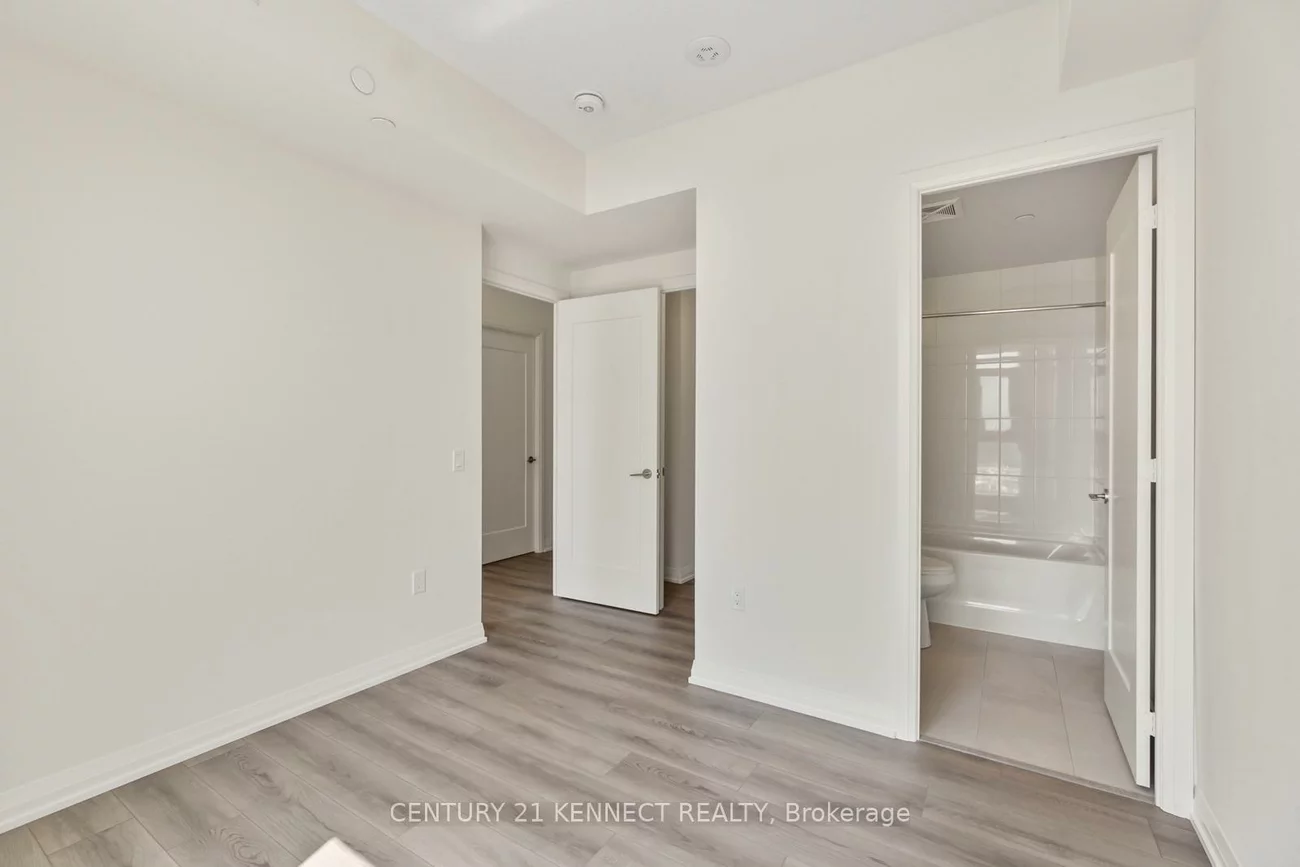 8960, Jane, Concord, Vaughan