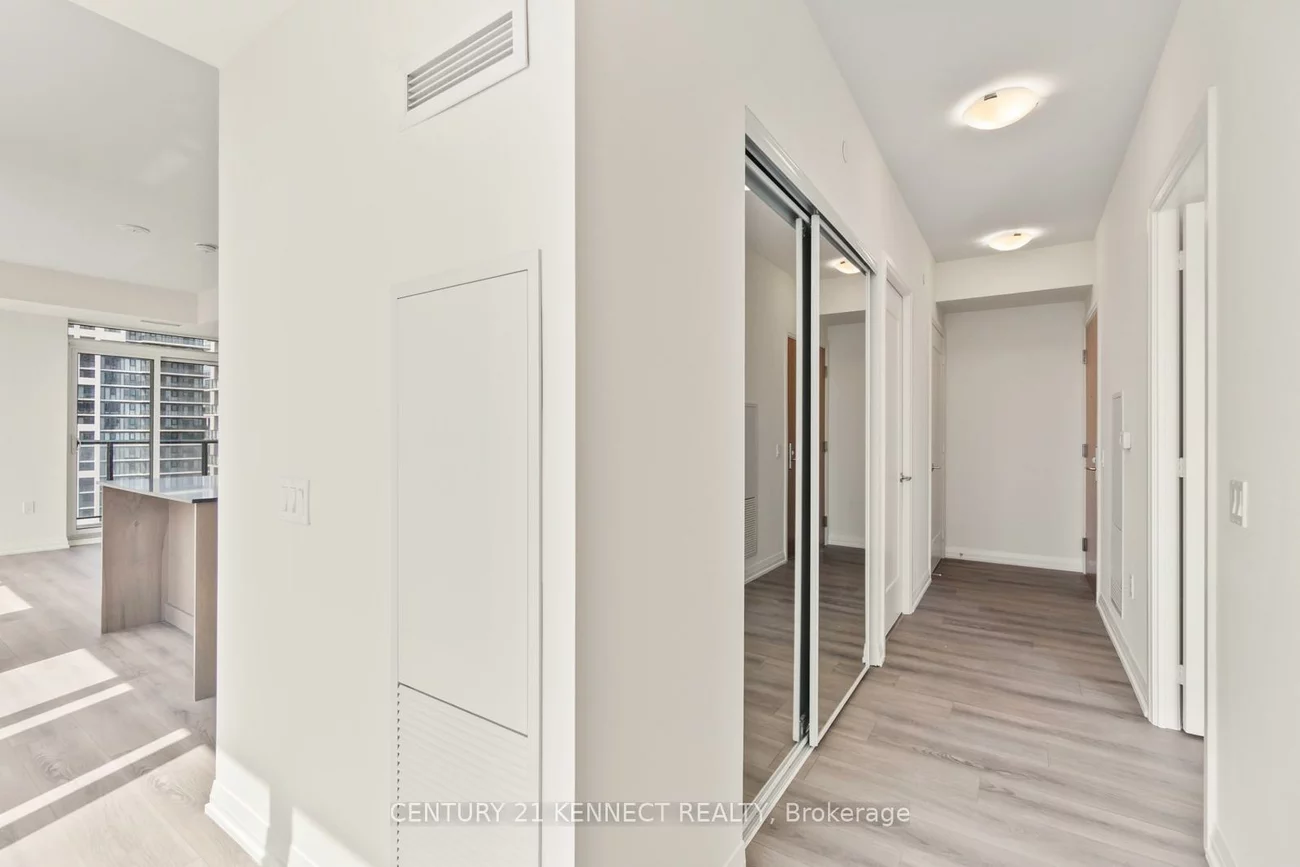 8960, Jane, Concord, Vaughan