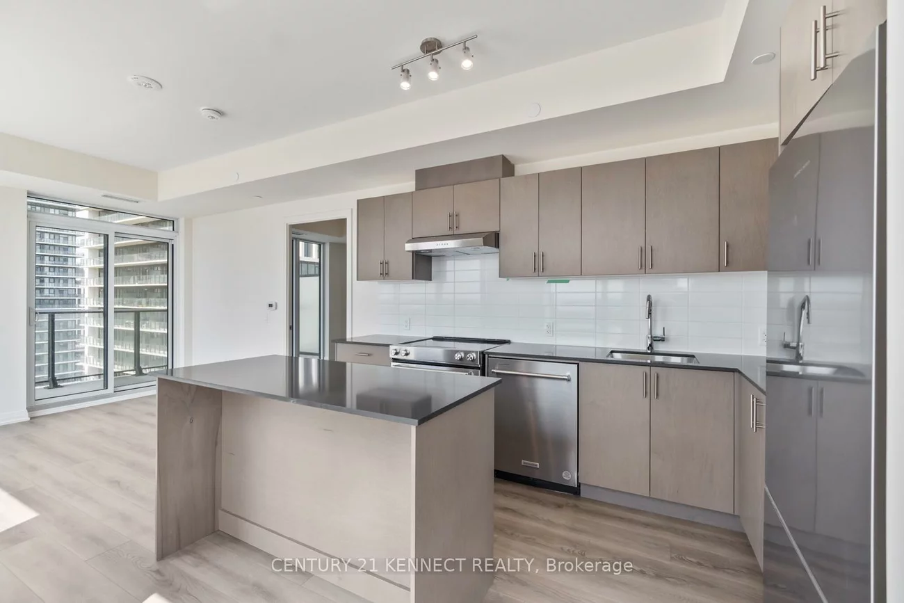 8960, Jane, Concord, Vaughan