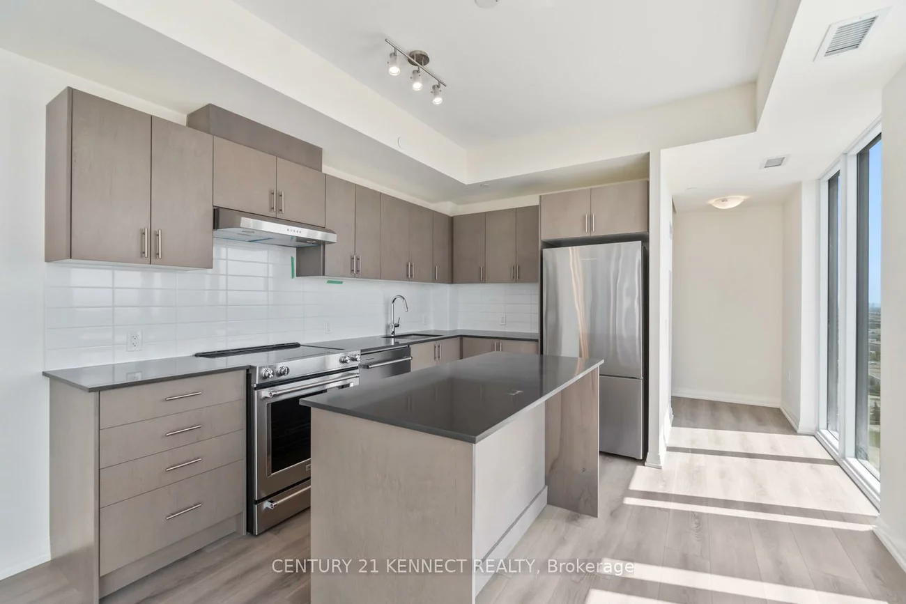 8960, Jane, Concord, Vaughan