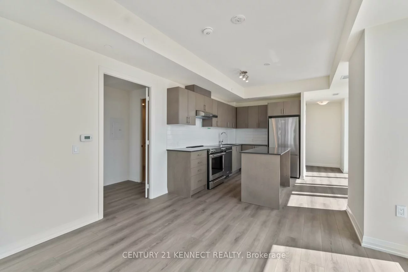 8960, Jane, Concord, Vaughan