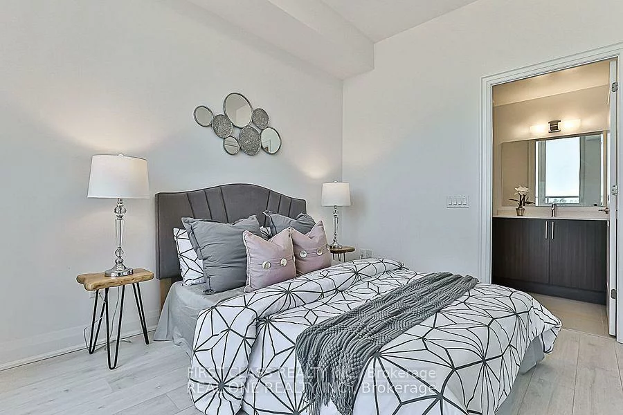 10, Gatineau, Beverley Glen, Vaughan