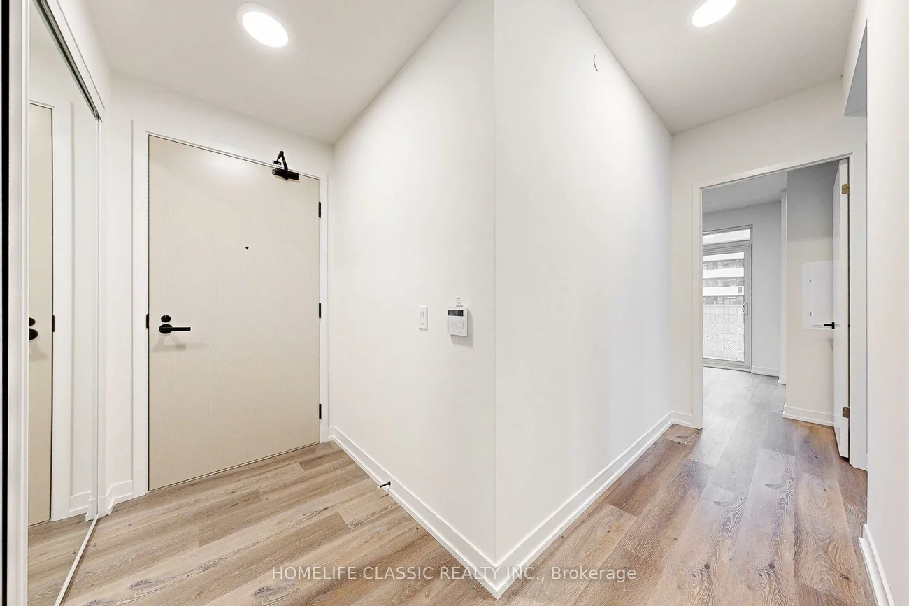 225, Commerce, Vaughan Corporate Centre, Vaughan