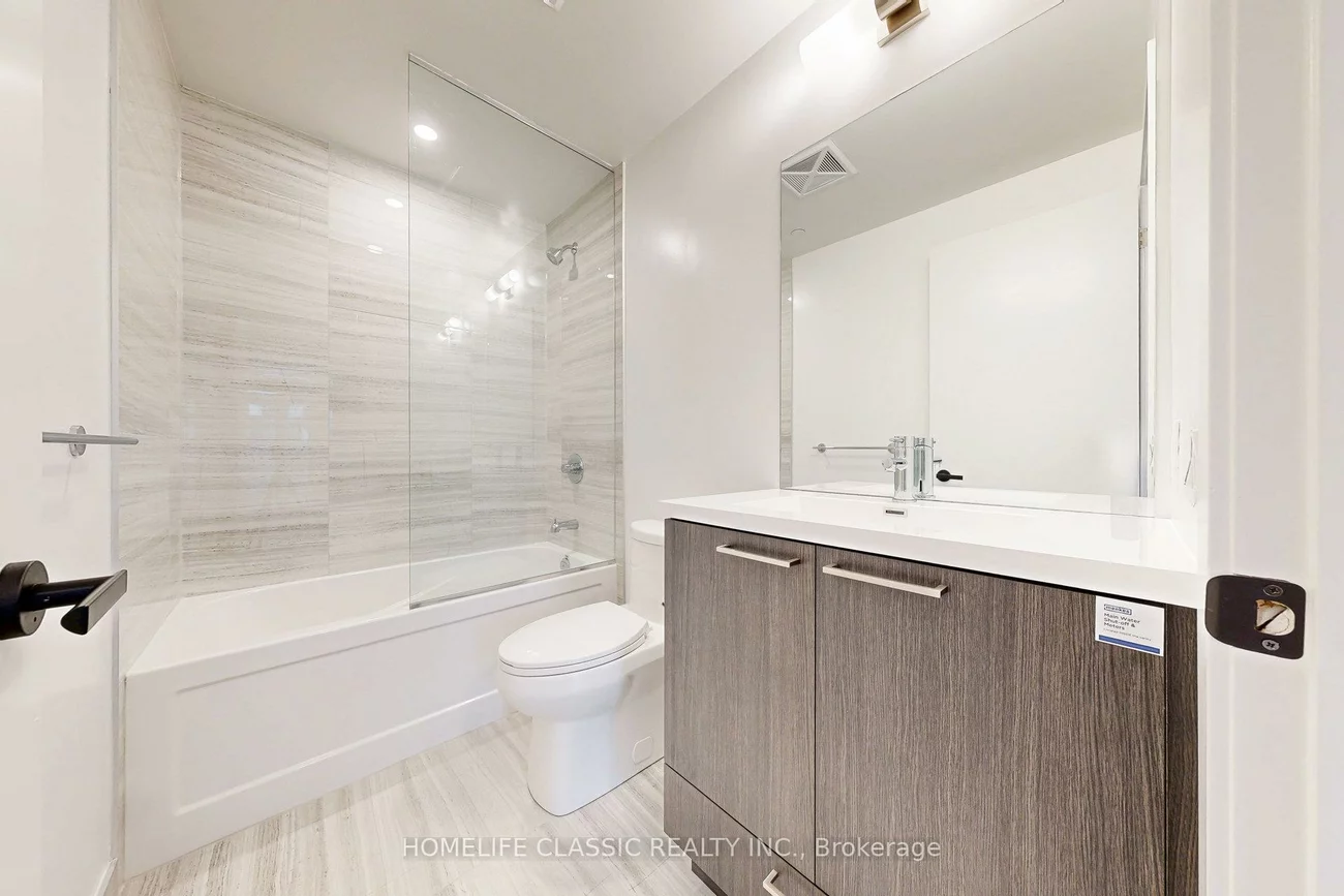 225, Commerce, Vaughan Corporate Centre, Vaughan