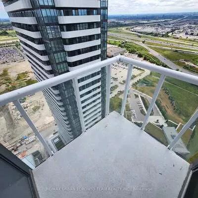 225, Commerce, Vaughan Corporate Centre, Vaughan