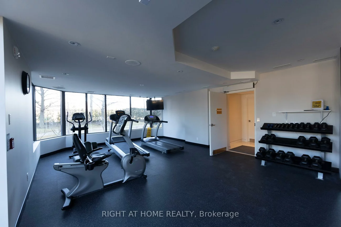 7460, Bathurst, Brownridge, Vaughan