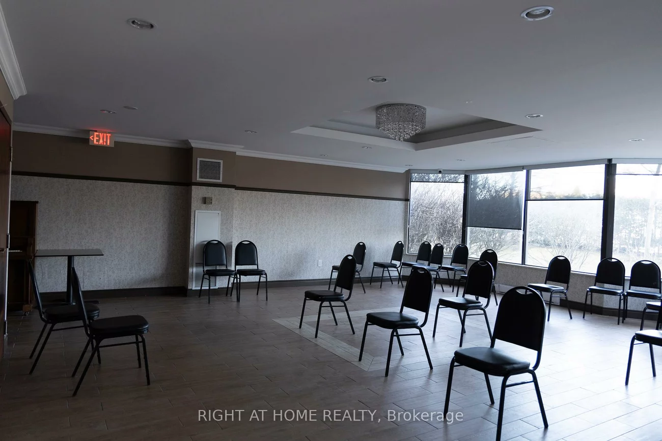 7460, Bathurst, Brownridge, Vaughan