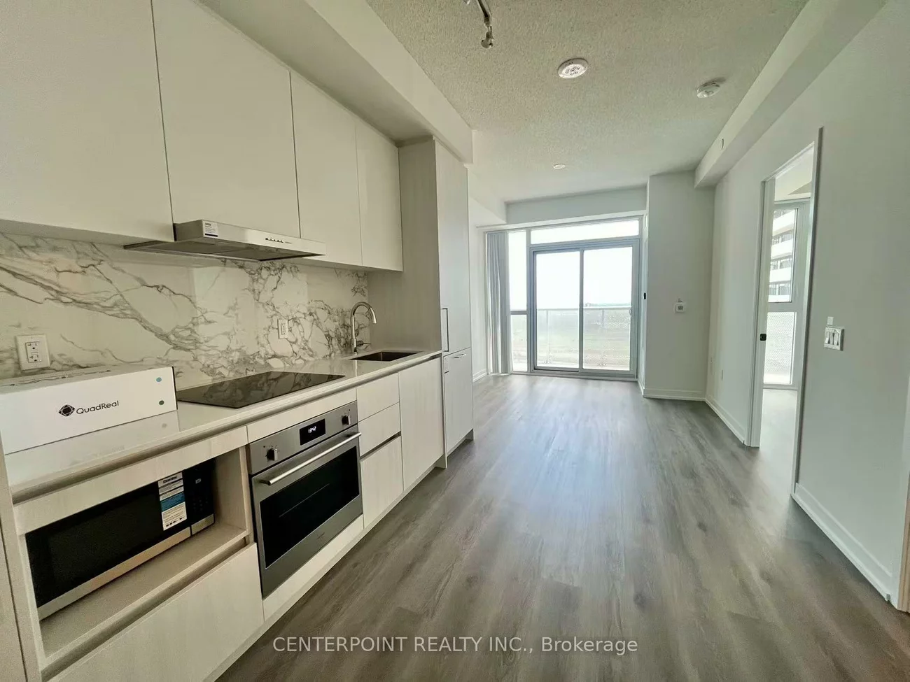 225, Commerce, Vaughan Corporate Centre, Vaughan
