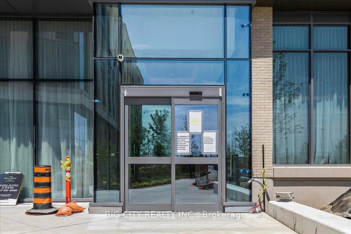 1000, Portage, Vaughan Corporate Centre, Vaughan