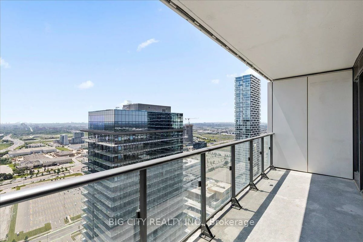 1000, Portage, Vaughan Corporate Centre, Vaughan