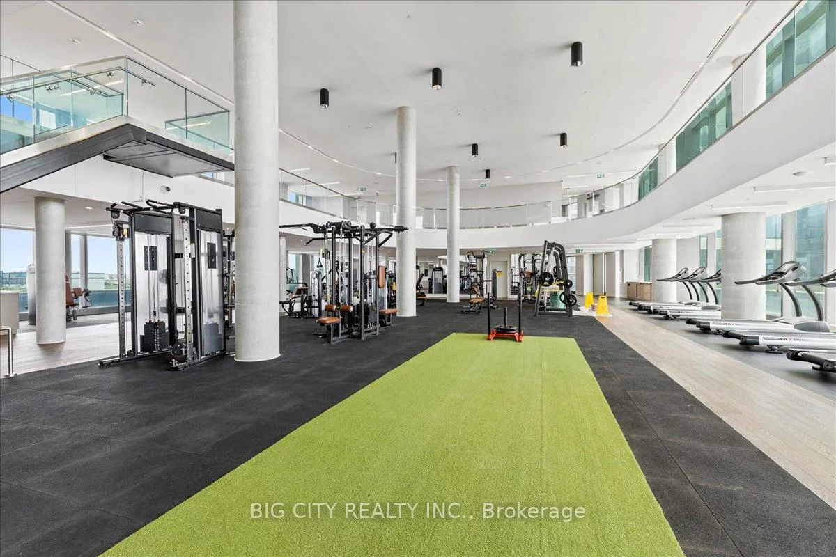 1000, Portage, Vaughan Corporate Centre, Vaughan