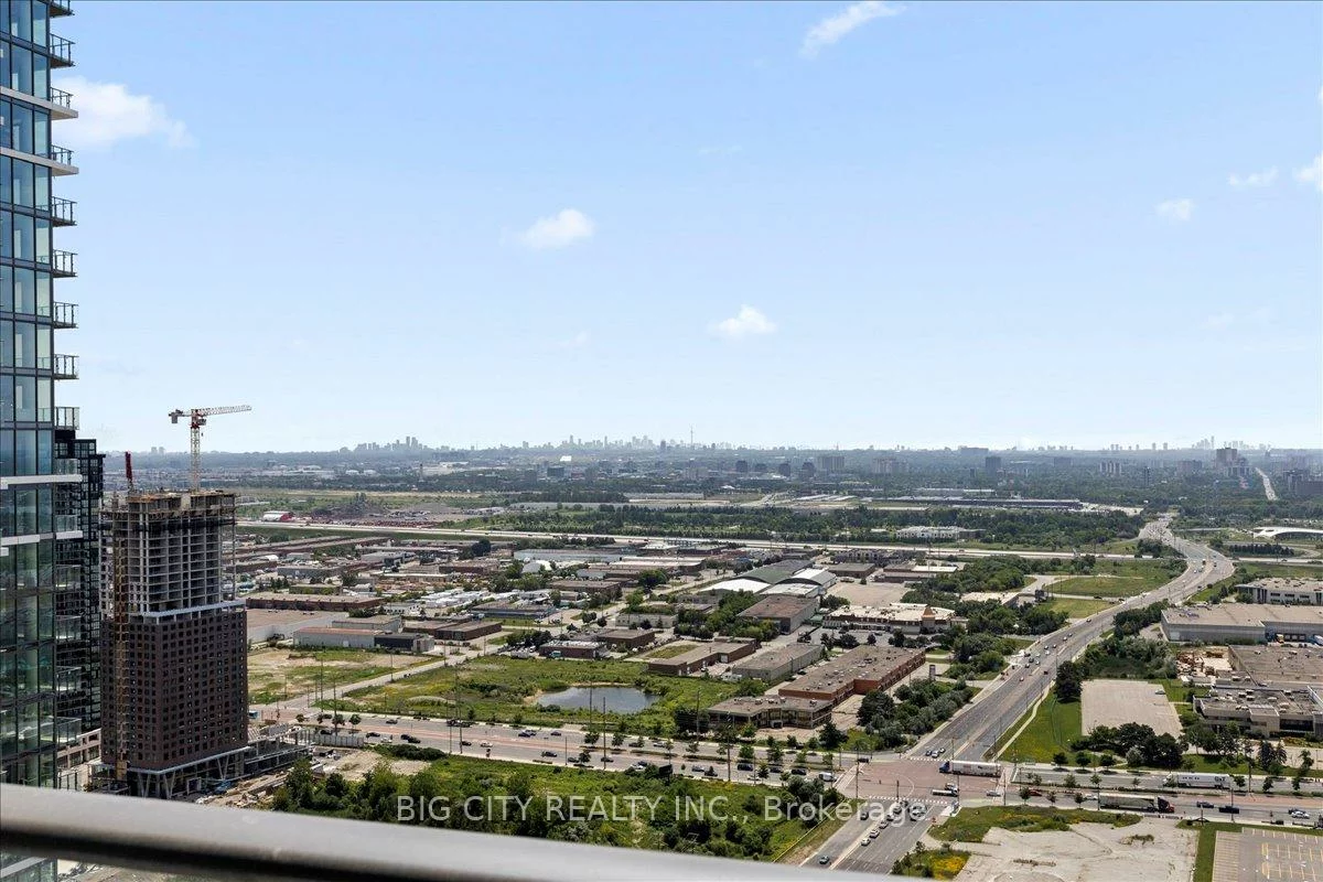 1000, Portage, Vaughan Corporate Centre, Vaughan